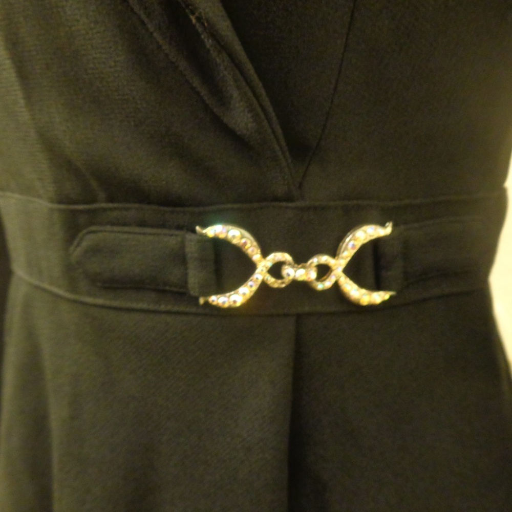 Kenar Petite Long Sleeve Black Dress - Picture 7 of 8